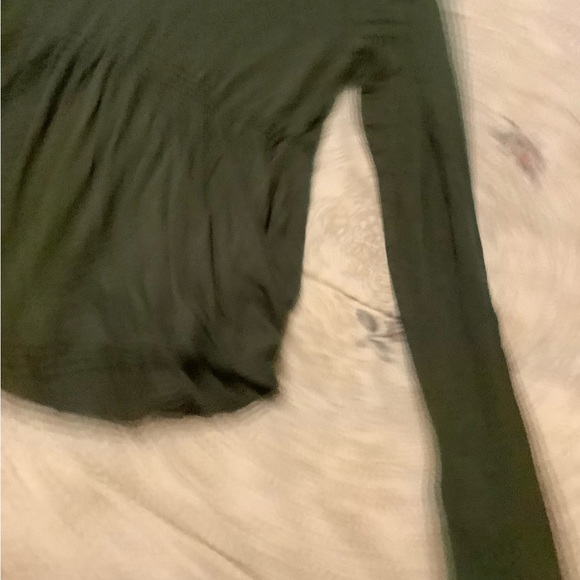 Brit & Bri XL hunter green top - Picture 3 of 6